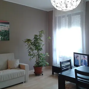 Certosa 3 Bedrooms Italia